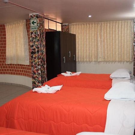 Hotel Los Gladiolos Кахамарка Екстериор снимка