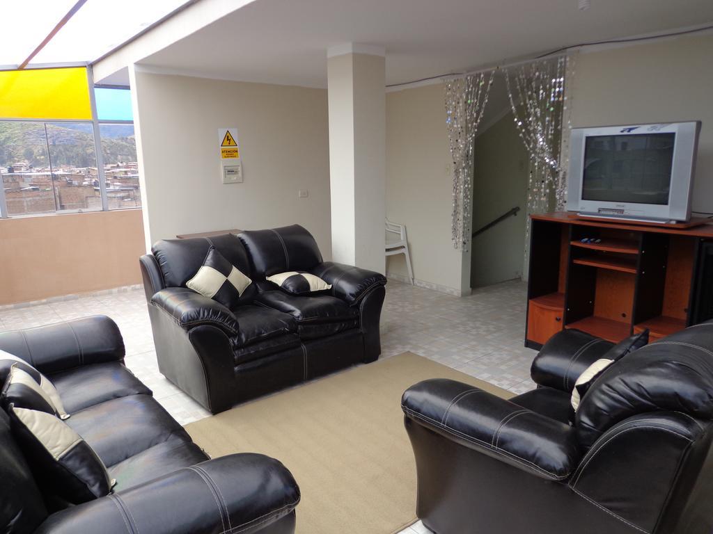 Hotel Los Gladiolos Кахамарка Екстериор снимка