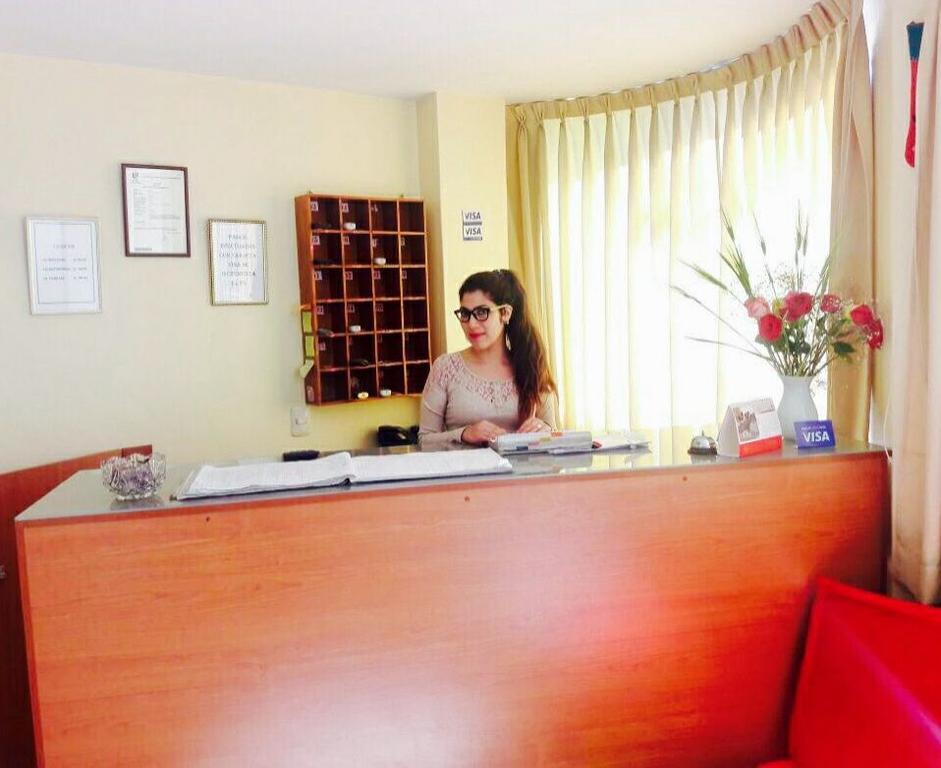 Hotel Los Gladiolos Кахамарка Екстериор снимка