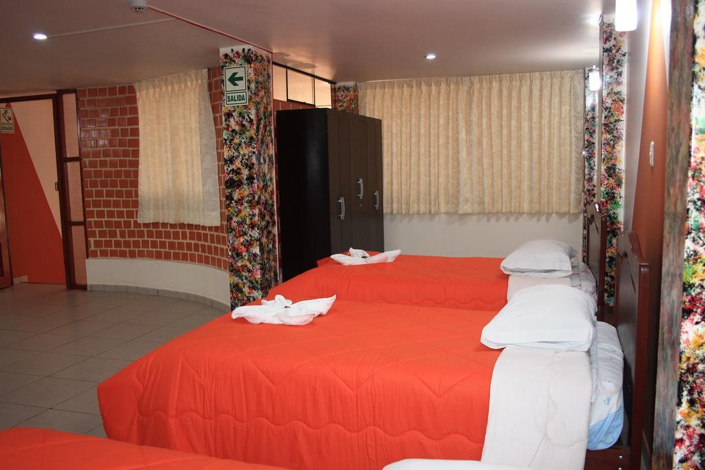 Hotel Los Gladiolos Кахамарка Екстериор снимка